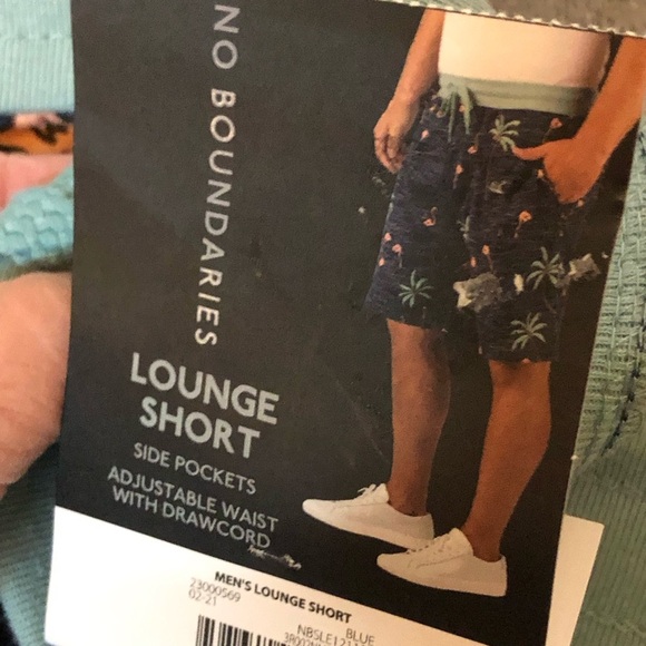 No Boundaries Men's Lounge Shorts Navy with Palm Trees/Flamingos Size 2XL NWT - Picture 7 of 7